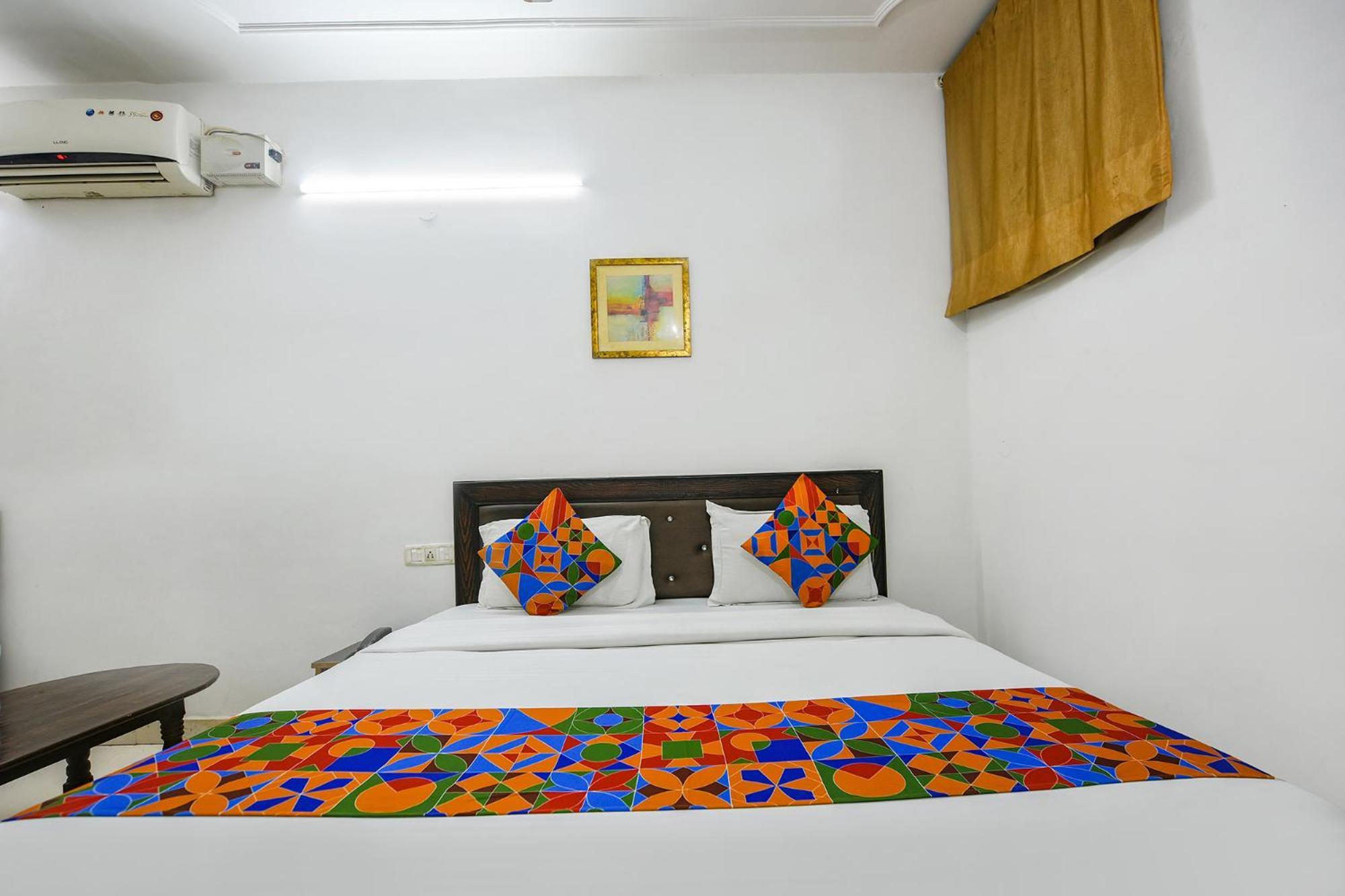 Hotel Fabexpress Diamond Sec 45 Chandīgarh Exterior foto