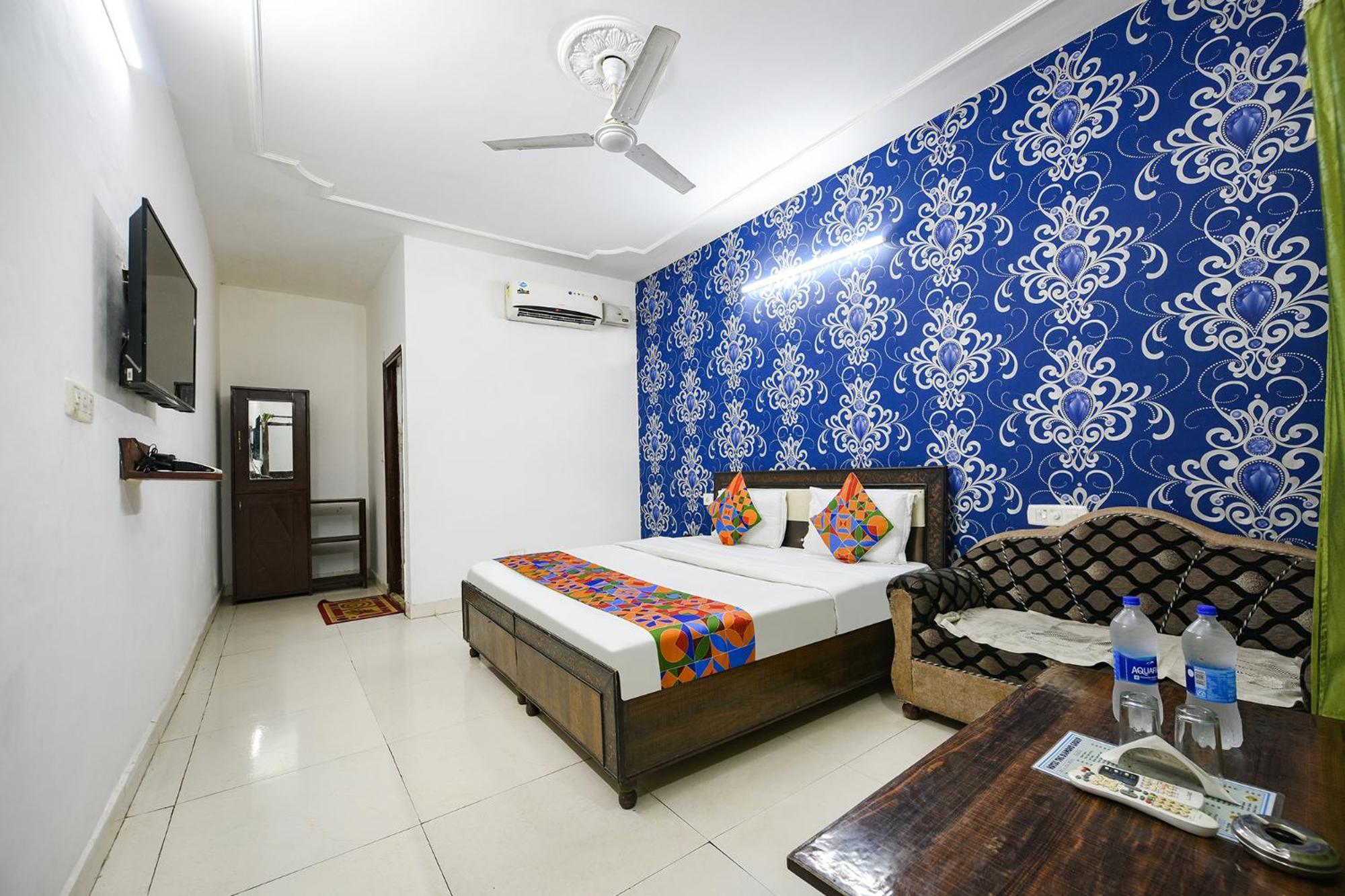 Hotel Fabexpress Diamond Sec 45 Chandīgarh Exterior foto